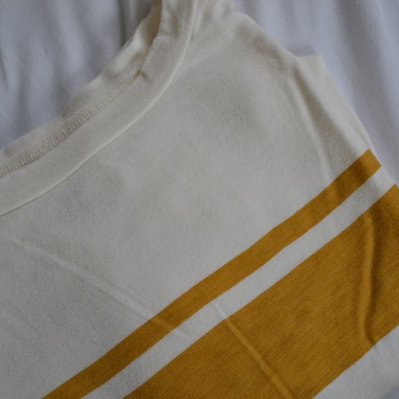 2/15$ Casual AEO long sleeve tee - Picture 6 of 7